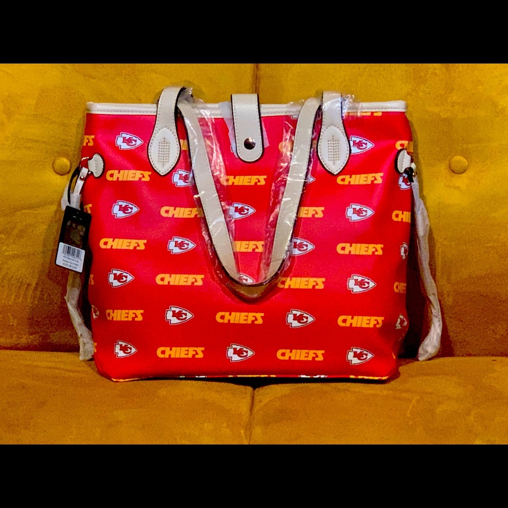 Purse - Picture 2 of 2